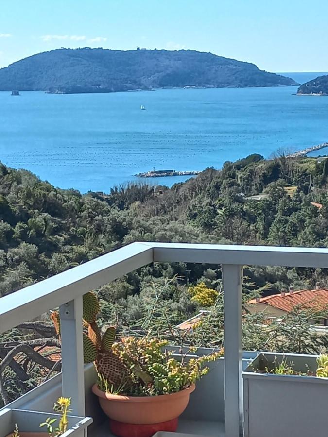 Vista Sul Blu ,Baia Blu, Lerici Appartement Buitenkant foto