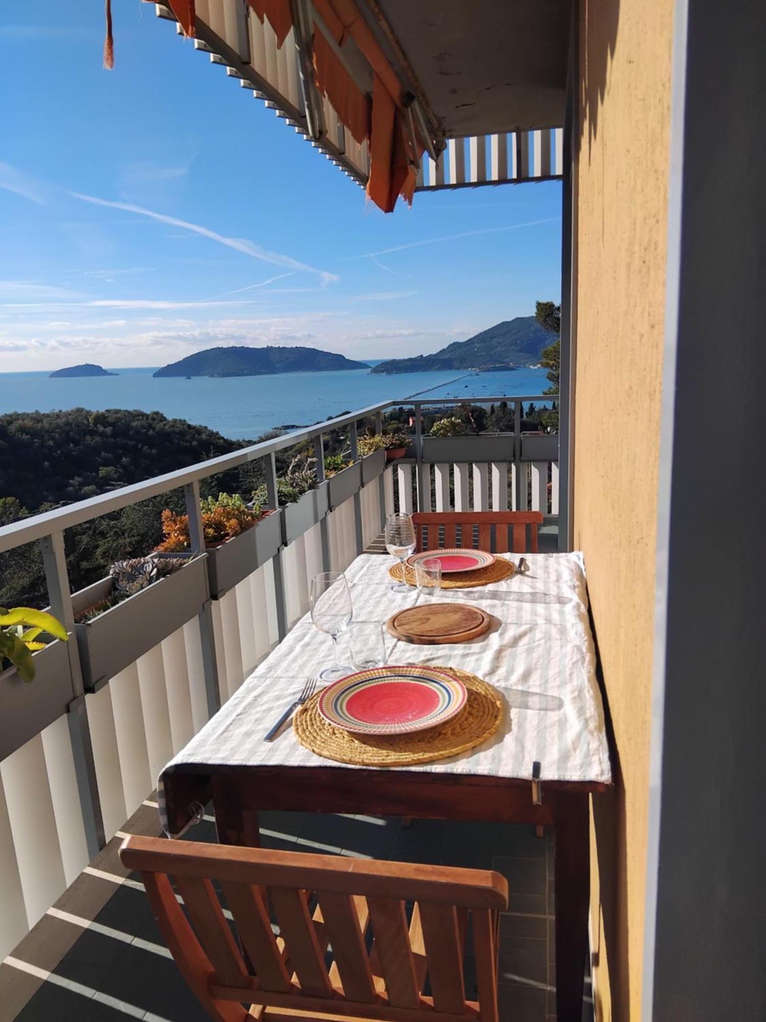 Vista Sul Blu ,Baia Blu, Lerici Appartement Buitenkant foto